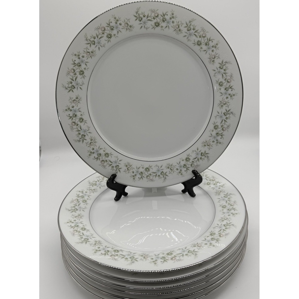Noritake Savannah Dinner Plates 10 1/2" 2031‎ Green Floral Plates